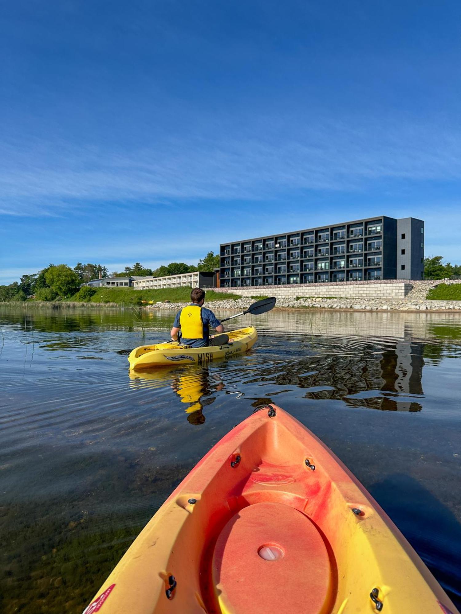 Terrace Bay Hotel - Lakefront Escanaba Bagian luar foto